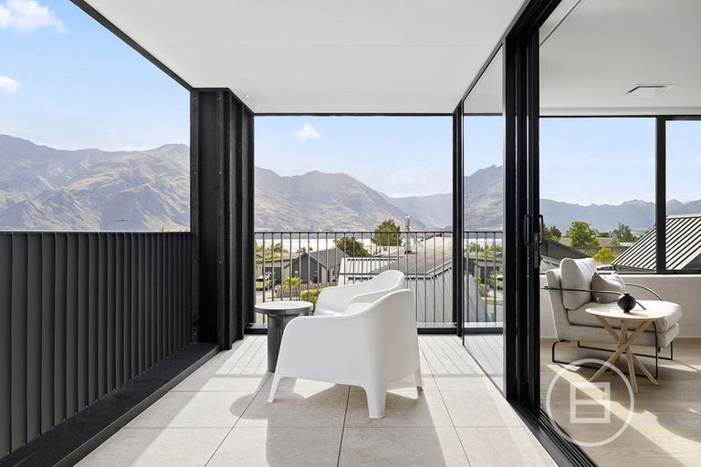 Photo of property in 98 Mills Road, Wanaka, 9305
