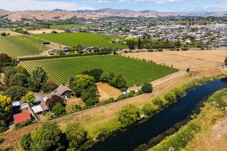 Photo of property in 3009 State Highway 1, Riverlands, Blenheim, 7274