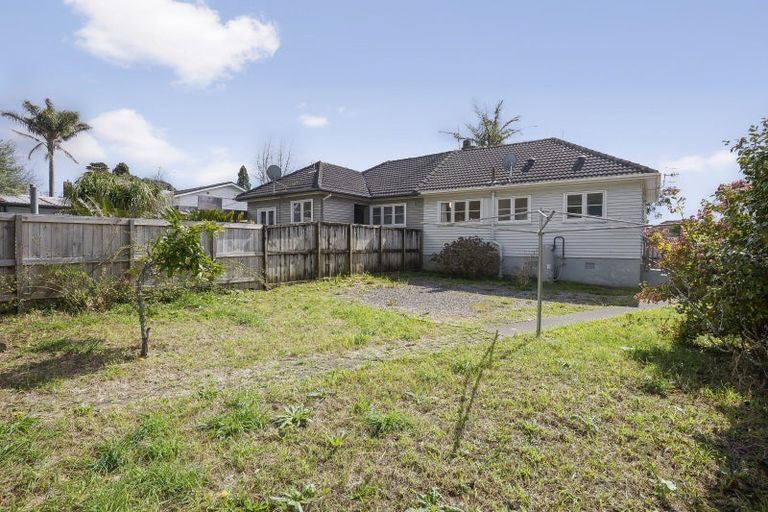 Photo of property in 30 Onewa Road, Northcote Point, Auckland, 0627