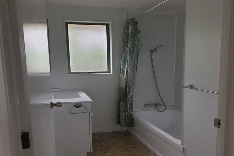 Photo of property in 31b Springs Road, Parakai, 0830