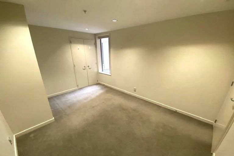 Photo of property in Piermont Apartments, 1a/82 Cable Street, Te Aro, Wellington, 6011