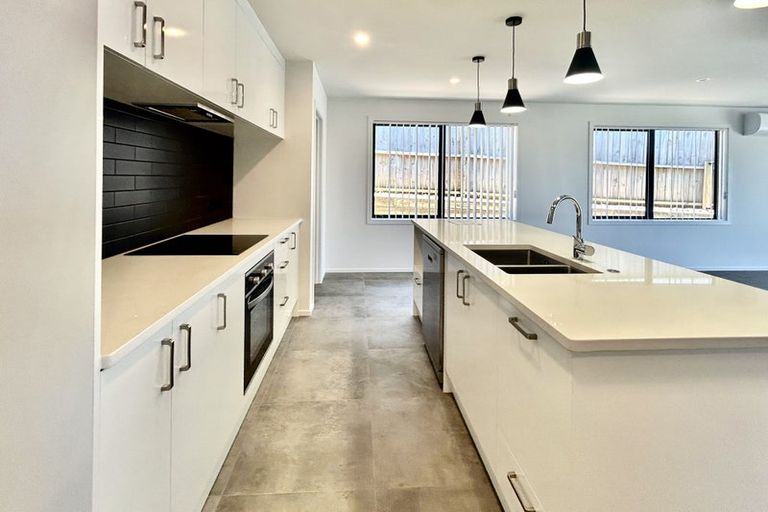 Photo of property in 4 Rockpool Road, Orewa, 0931