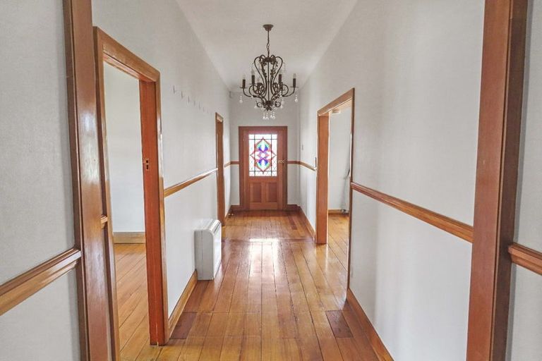 Photo of property in 30 Granville Street, Silverstream, Upper Hutt, 5019