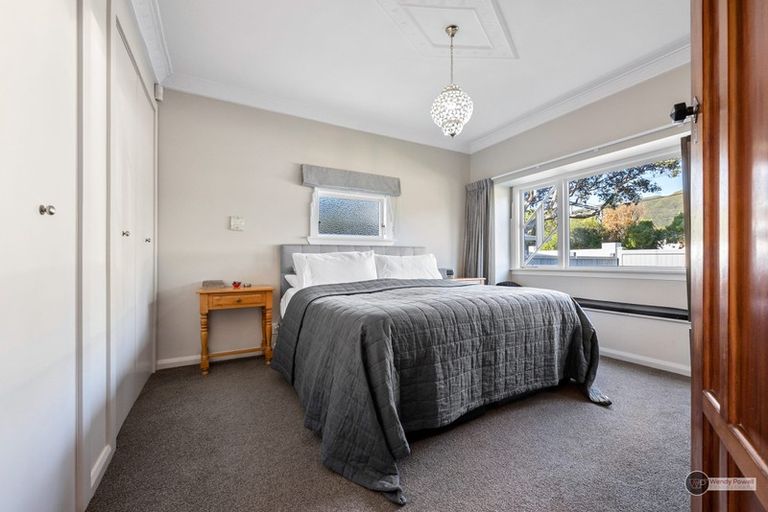 Photo of property in 37 Pohutukawa Street, Woburn, Lower Hutt, 5010