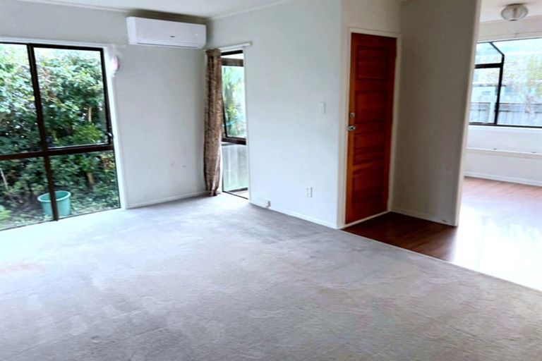 Photo of property in 110 Bruce Mclaren Road, Henderson, Auckland, 0612