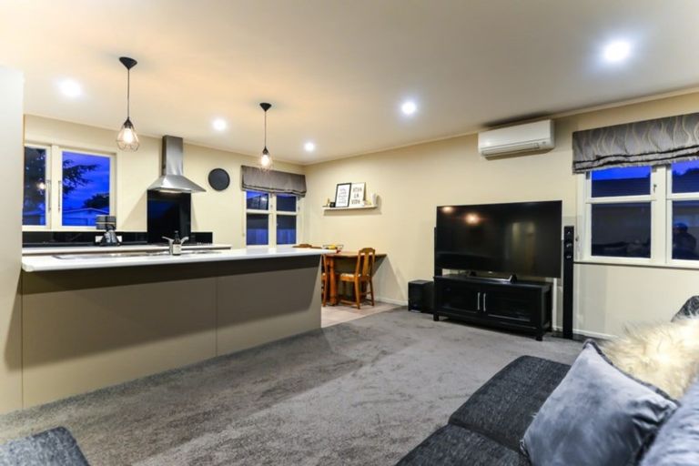 Photo of property in 43b Tuhikaramea Road, Dinsdale, Hamilton, 3204