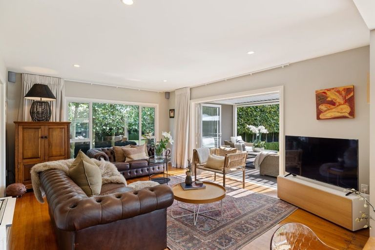 Photo of property in 118 Hamilton Avenue, Ilam, Christchurch, 8041