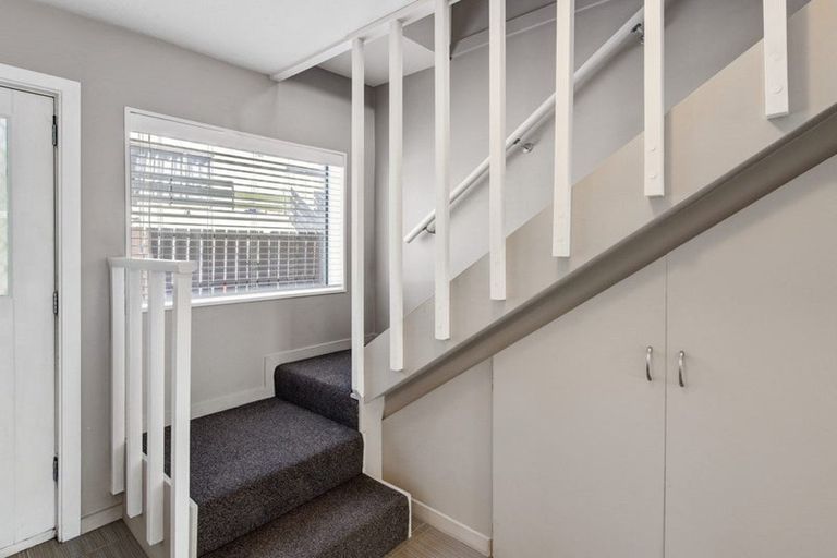 Photo of property in 8/9 Rachel Place, Avonhead, Christchurch, 8042