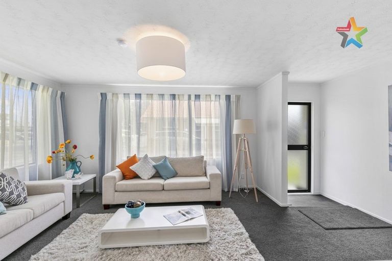 Photo of property in 9a Birdwood Road, Waterloo, Lower Hutt, 5011