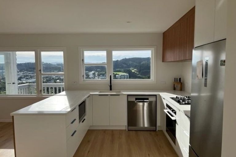 Photo of property in 25 Breton Grove, Kingston, Wellington, 6021