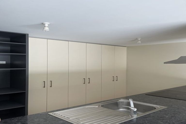 Photo of property in 29 Grove Road, Addington, Christchurch, 8024