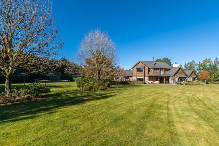 Photo of property in 161 Hororata Road, Hororata, Darfield, 7572