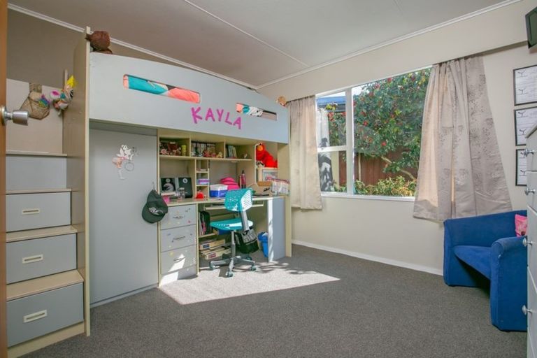 Photo of property in 15 Madden Place, Solway, Masterton, 5810