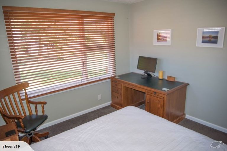 Photo of property in 16 Lascelles Street, Saint Martins, Christchurch, 8022