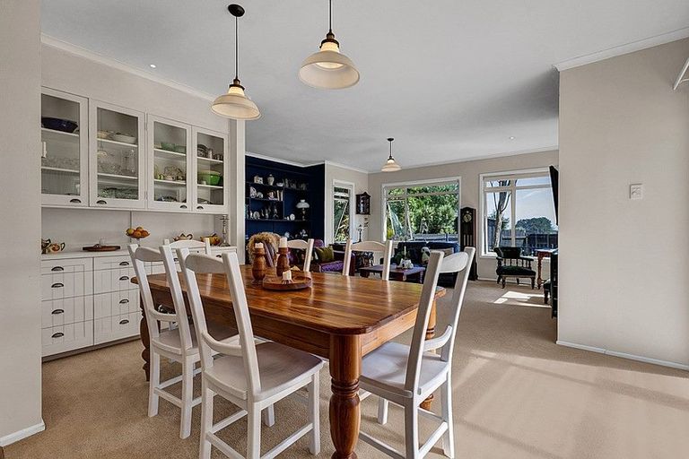 Photo of property in 524 Tikorangi Road, Tikorangi, Waitara, 4383