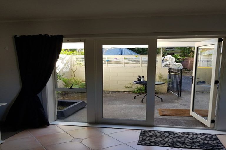 Photo of property in 11 Theodora Place, Mairangi Bay, Auckland, 0630