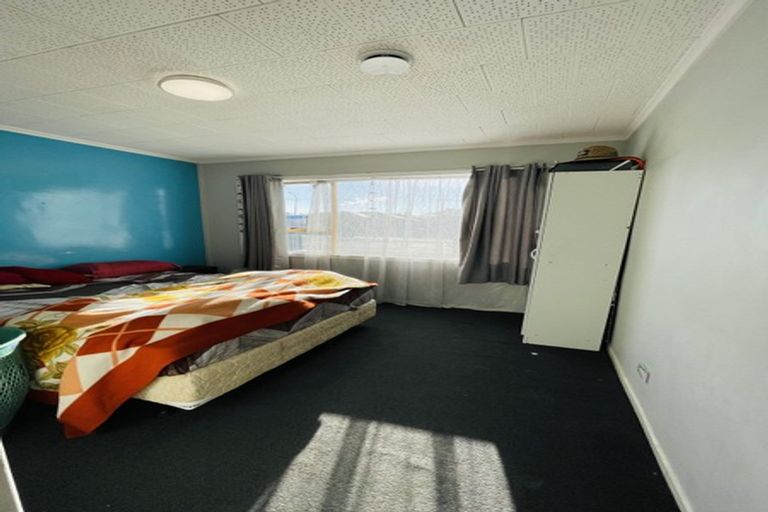 Photo of property in 302 Swanson Road, Henderson, Auckland, 0610