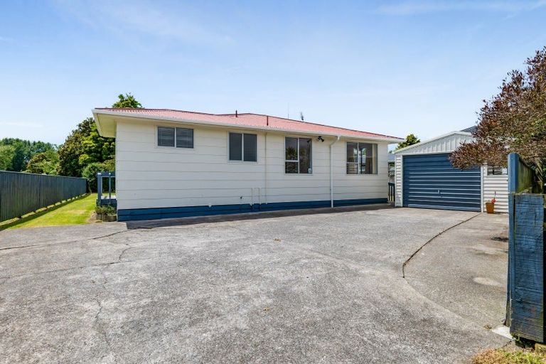 Photo of property in 80 Parris Street, Waitara, 4320