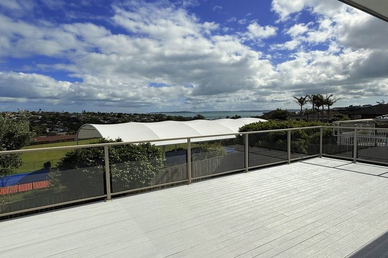 Photo of property in 7 Sunnyview Avenue, Shelly Park, Auckland, 2014