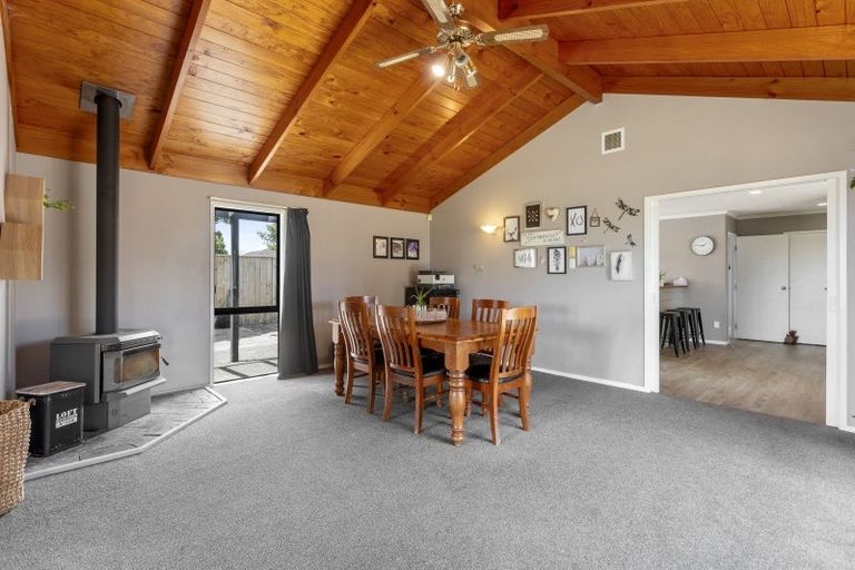 Photo of property in 68 Brois Street, Frankleigh Park, New Plymouth, 4310