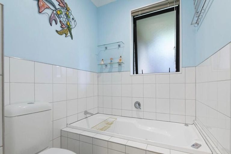 Photo of property in 30 Cedarwood Street, Woodridge, Wellington, 6037