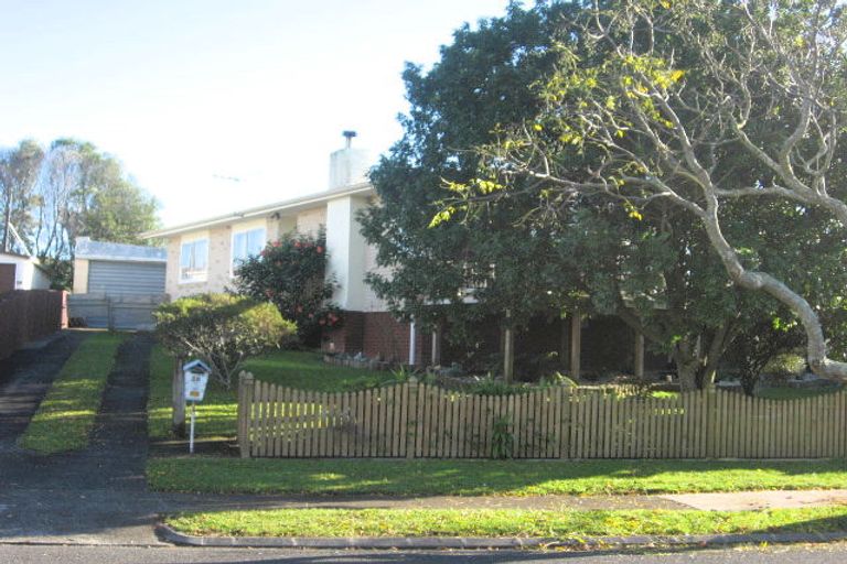Photo of property in 28 Beeston Crescent, Manurewa, Auckland, 2102