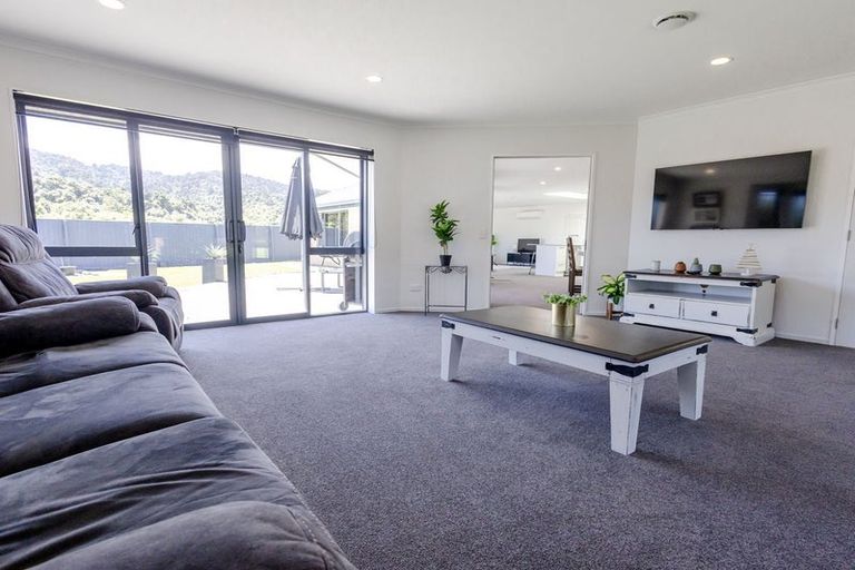 Photo of property in 9 Westvale Drive, Greymouth, 7805