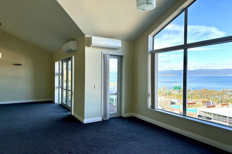 Photo of property in 20 Cameron Street, Kaiwharawhara, Wellington, 6035