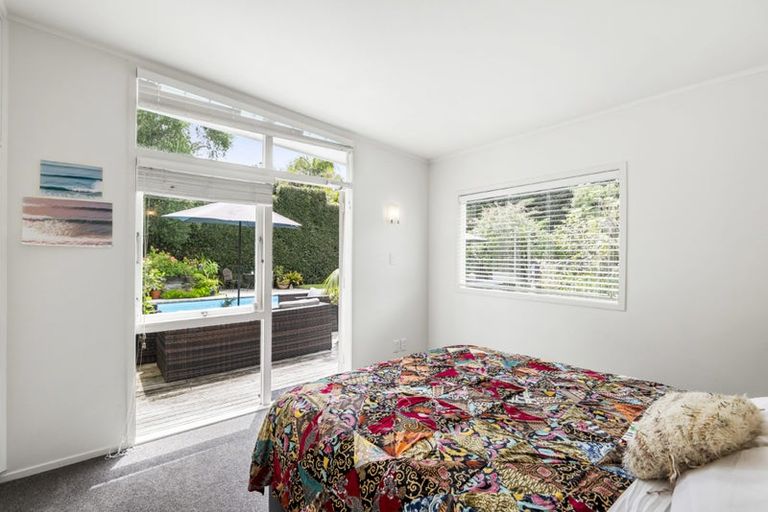 Photo of property in 53 Parr Terrace, Castor Bay, Auckland, 0620