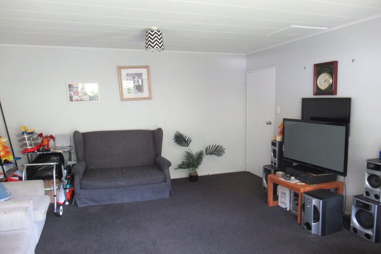 Photo of property in 39b Tacoma Drive, Totara Park, Upper Hutt, 5018