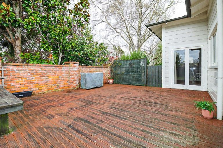 Photo of property in 30 Victoria Avenue, Dannevirke, 4930