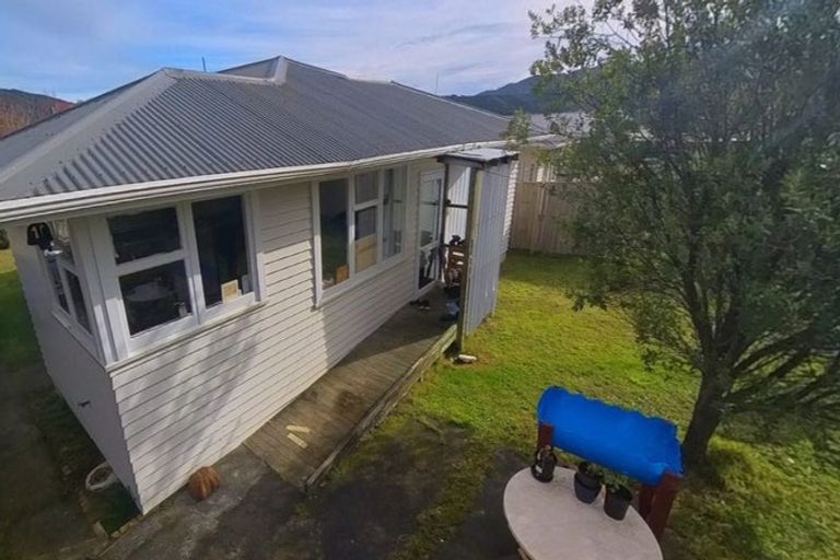 Photo of property in 21 Coniston Street, Wainuiomata, Lower Hutt, 5014