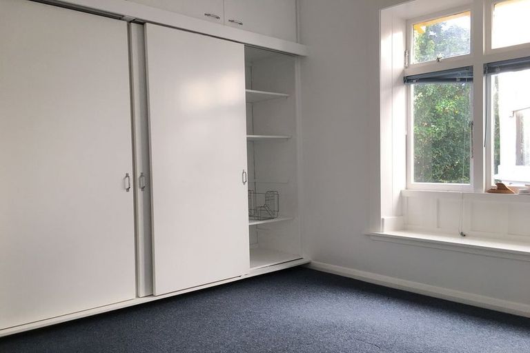 Photo of property in 7 Mcintyre Avenue, Mount Victoria, Wellington, 6011