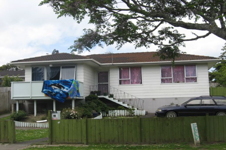 Photo of property in 36 Frobisher Way, Clendon Park, Auckland, 2103