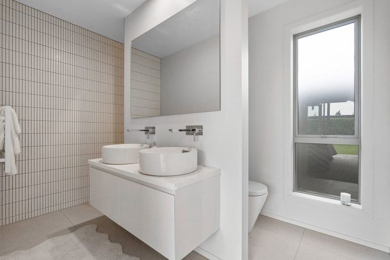 Photo of property in 18 Carrick Place, Mosgiel, 9024