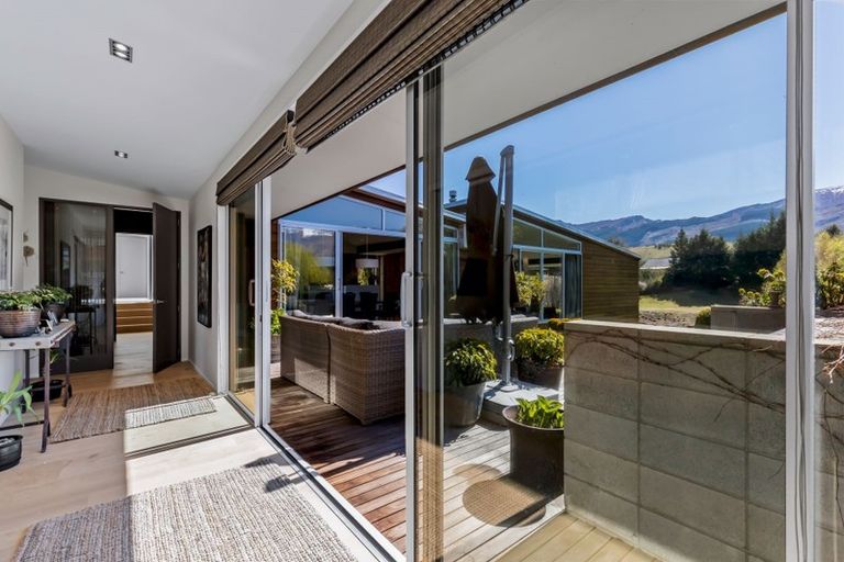 Photo of property in 9 Rutherford Road, Lake Hayes, Queenstown, 9371