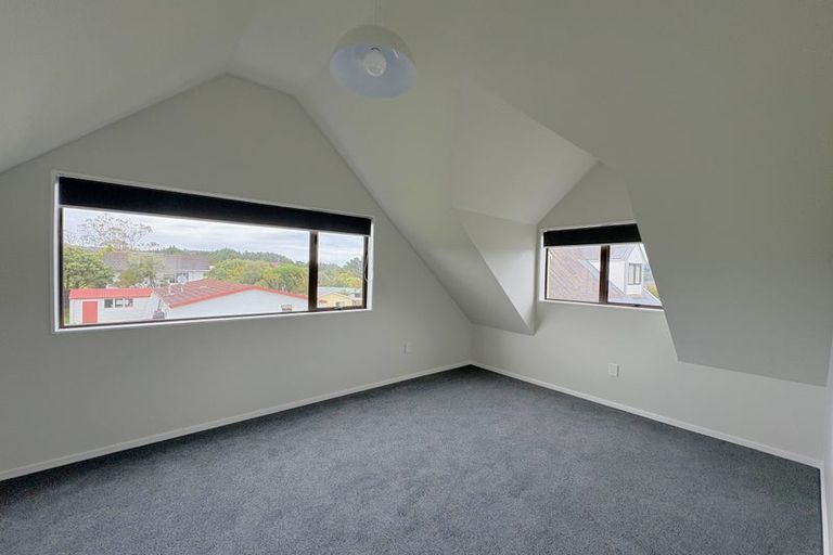 Photo of property in 15b Whitechapel Grove, Stokes Valley, Lower Hutt, 5019