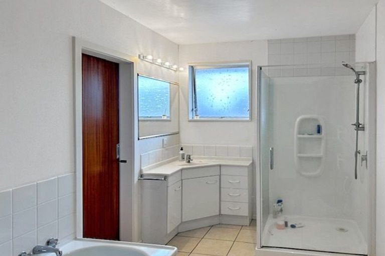 Photo of property in 22 Bucknell Street, Sockburn, Christchurch, 8042