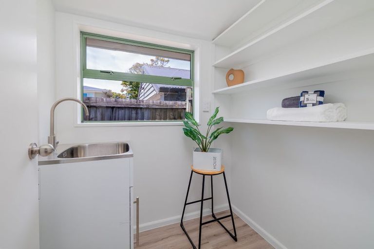 Photo of property in 88 Grahams Road, Burnside, Christchurch, 8041