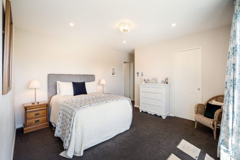 Photo of property in 39 Overdale Drive, Cashmere, Christchurch, 8022