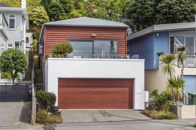 Photo of property in 191 Marine Parade, Seatoun, Wellington, 6022