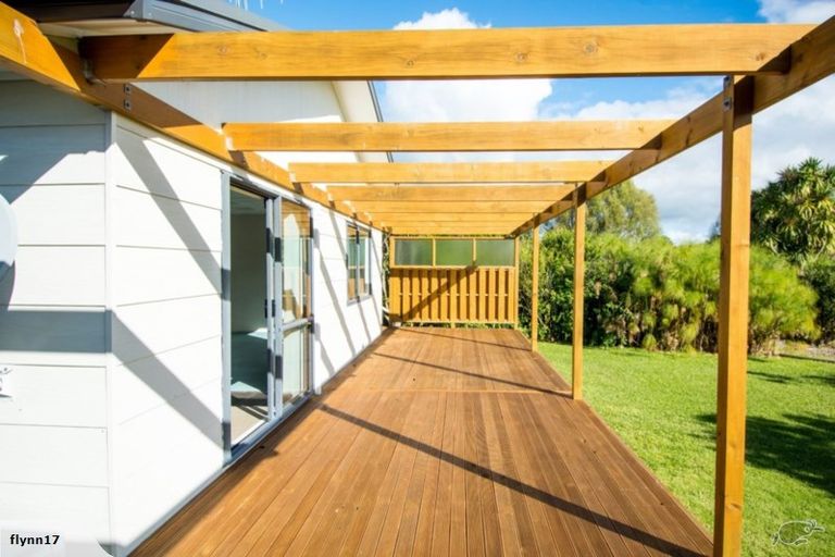 Photo of property in 75 Marsden Point Road, Ruakaka, 0116