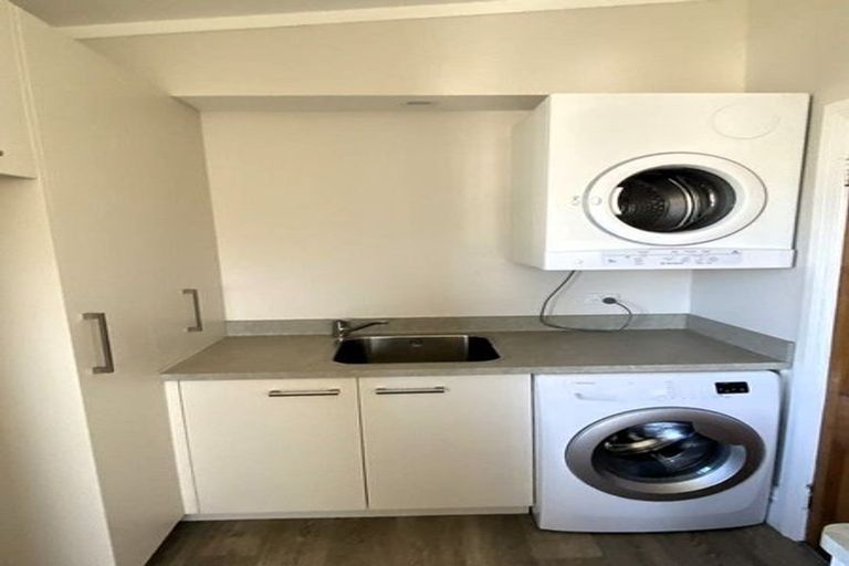 Photo of property in 131 Wallace Street, Mount Cook, Wellington, 6021