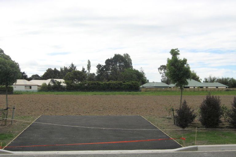 Photo of property in 1 Willowside Place, Amberley, 7410