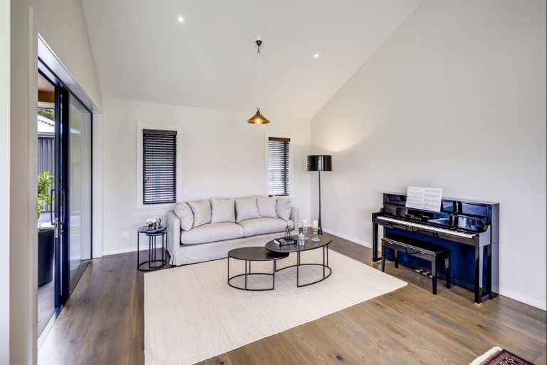 Photo of property in 103 Matangi Road, Kahuranaki, Havelock North, 4294