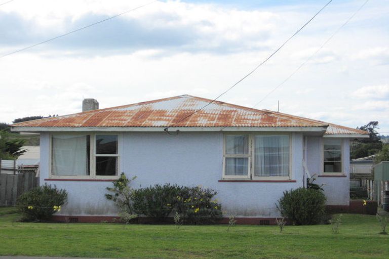 Photo of property in 19a Kowhai Street, Castlecliff, Whanganui, 4501