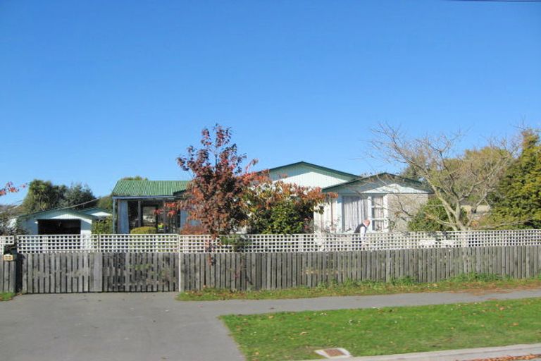 Photo of property in 44 Tyrone Street, Belfast, Christchurch, 8051