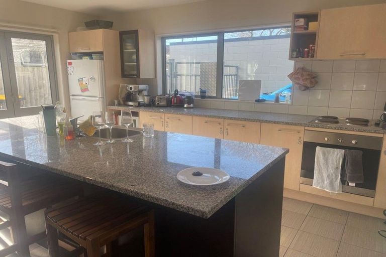 Photo of property in 27c Newnham Terrace, Upper Riccarton, Christchurch, 8041