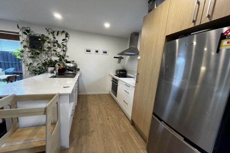 Photo of property in 6/4 Harry Ward Place, Henderson, Auckland, 0610