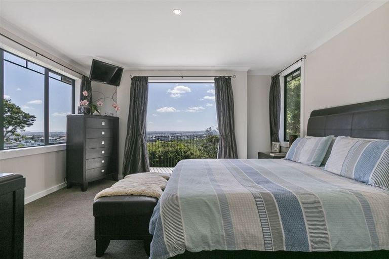 Photo of property in 251 Kaipara Road, Papakura, 2582